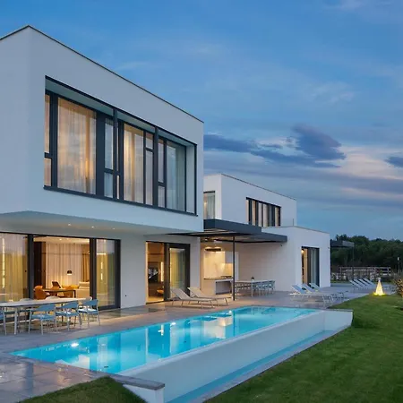 Holiday home Noble 1 With Pula